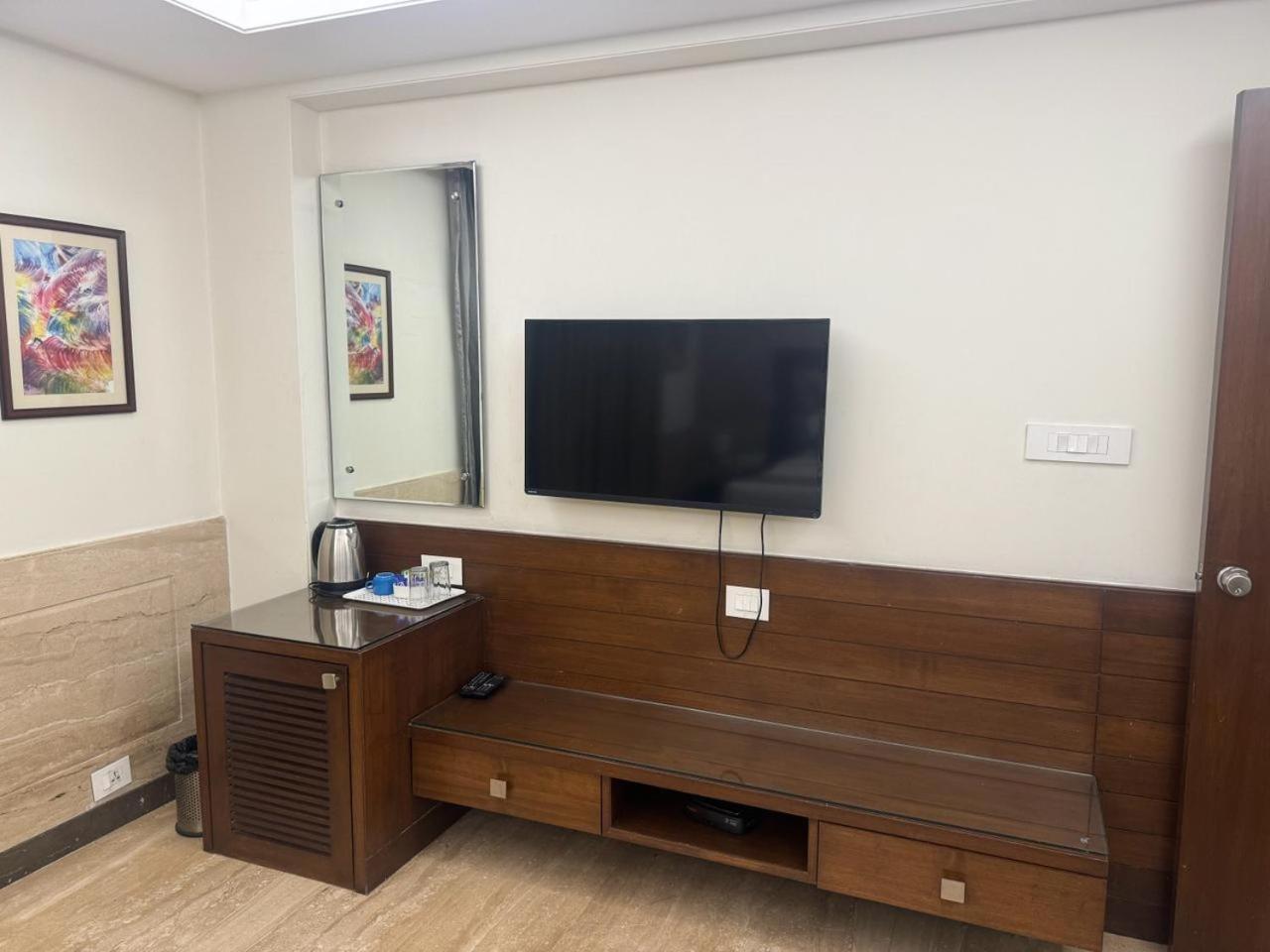 Hotel Luxury Resident - Banjara Hills City View With Complimentary Breakfast Hajdarabad Zewnętrze zdjęcie